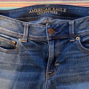 American Eagle Size 8 Super Stretch